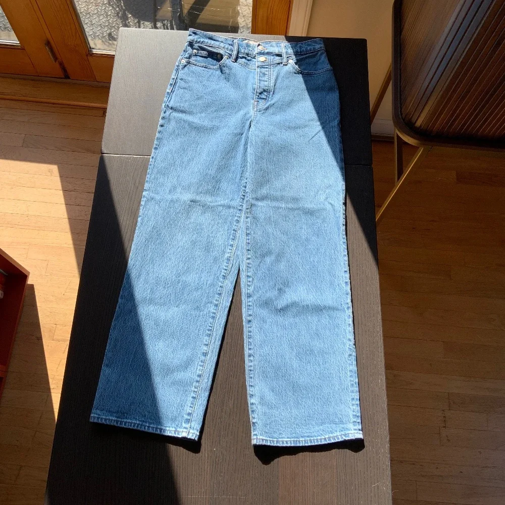 Madewell The Perfect Vintage Wide-Leg Jean in Harding Wash: Button-Fly Edition - Picture 7 of 11